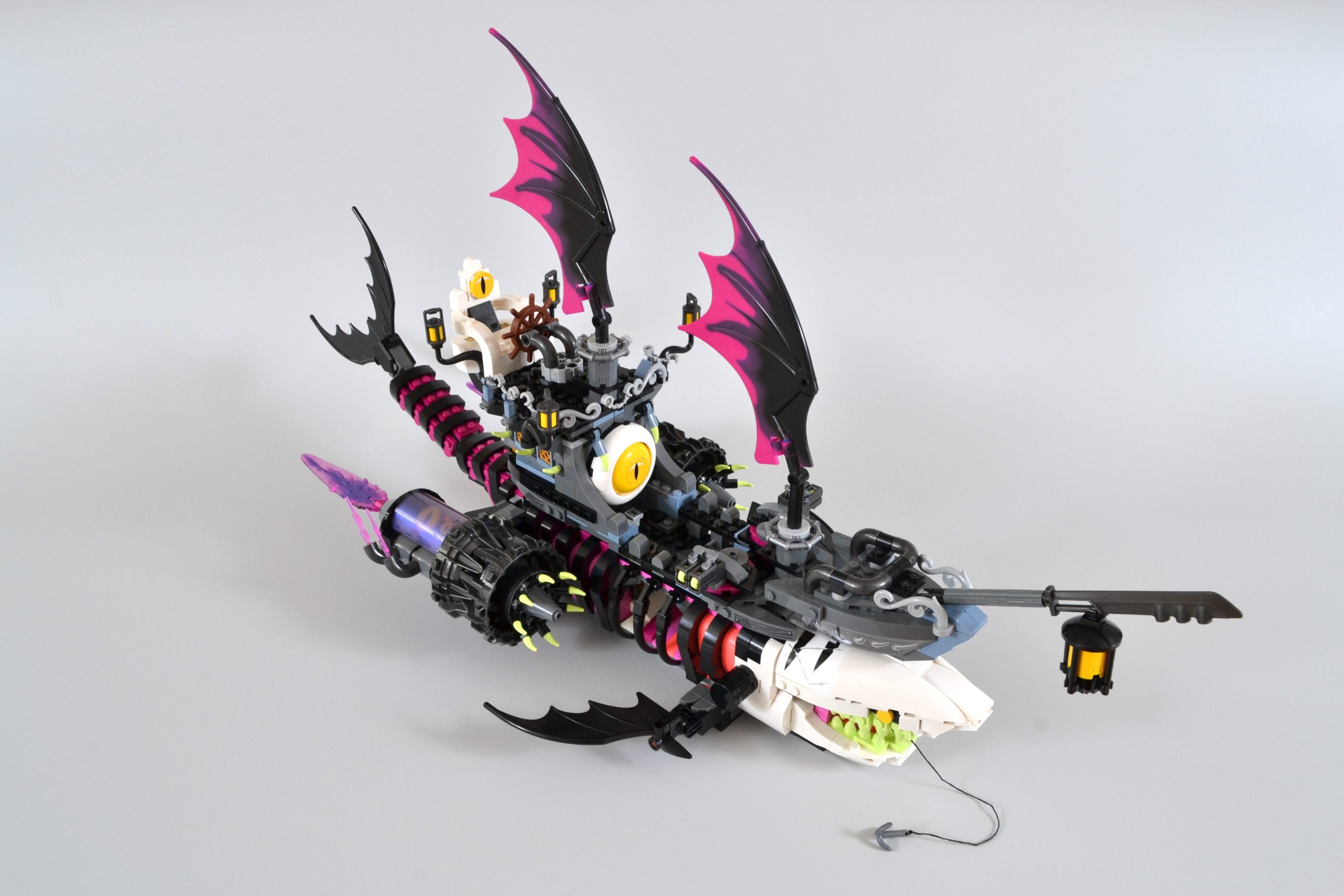LEGO DREAMZzz 71469 Nightmare Shark Ship review