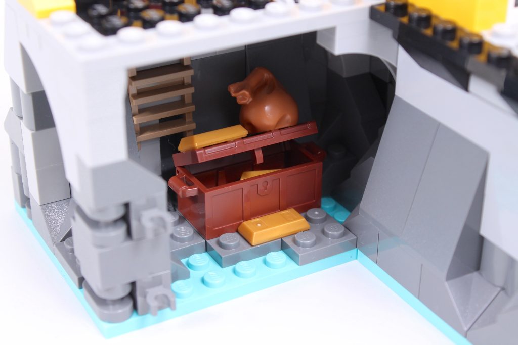 LEGO Icons 10320 Eldorado Fortress review 50 1024x683