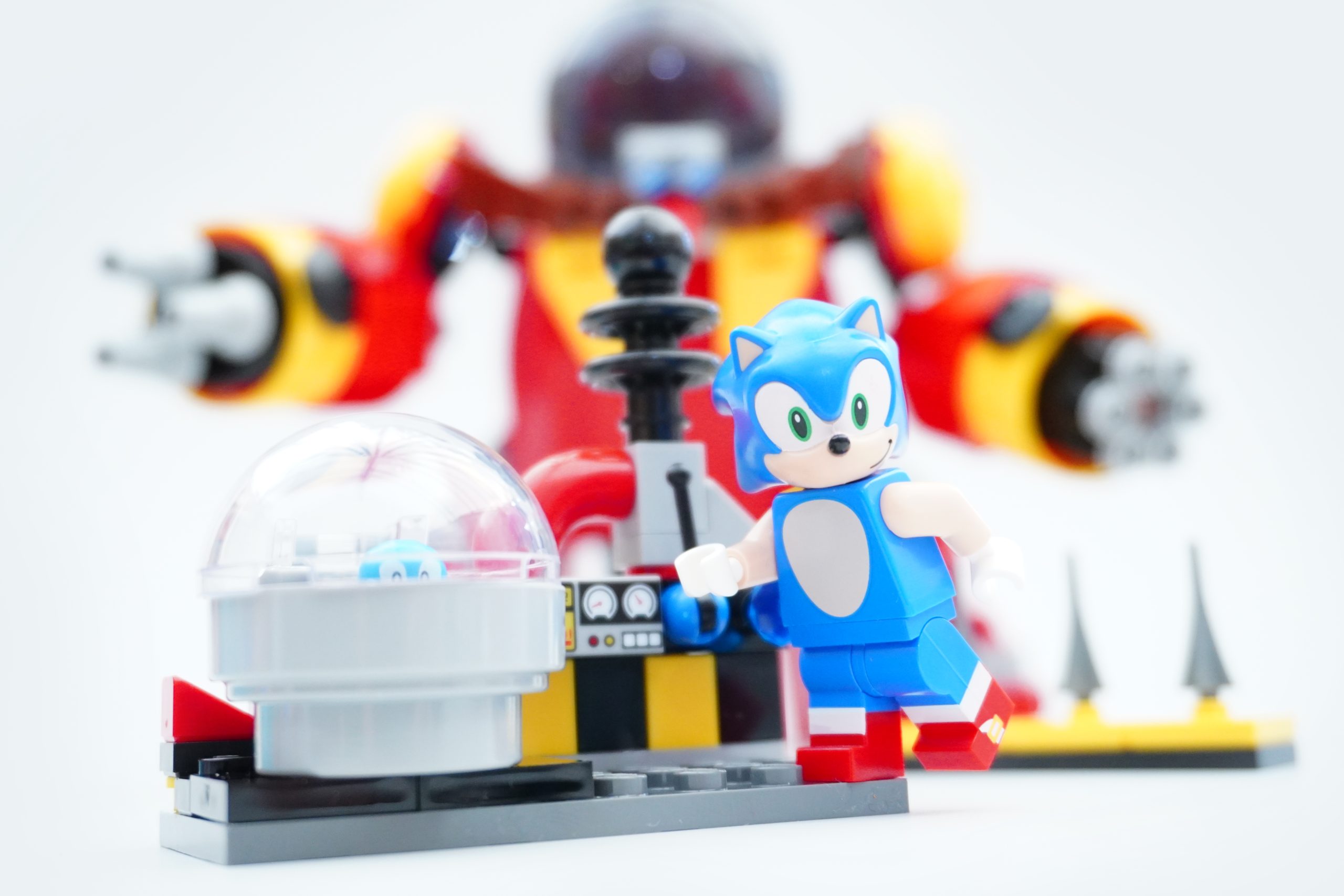 LEGO Sonic the Hedgehog | SONIC, CUBOT, + 3 ANIMAL Minifigures | 76993