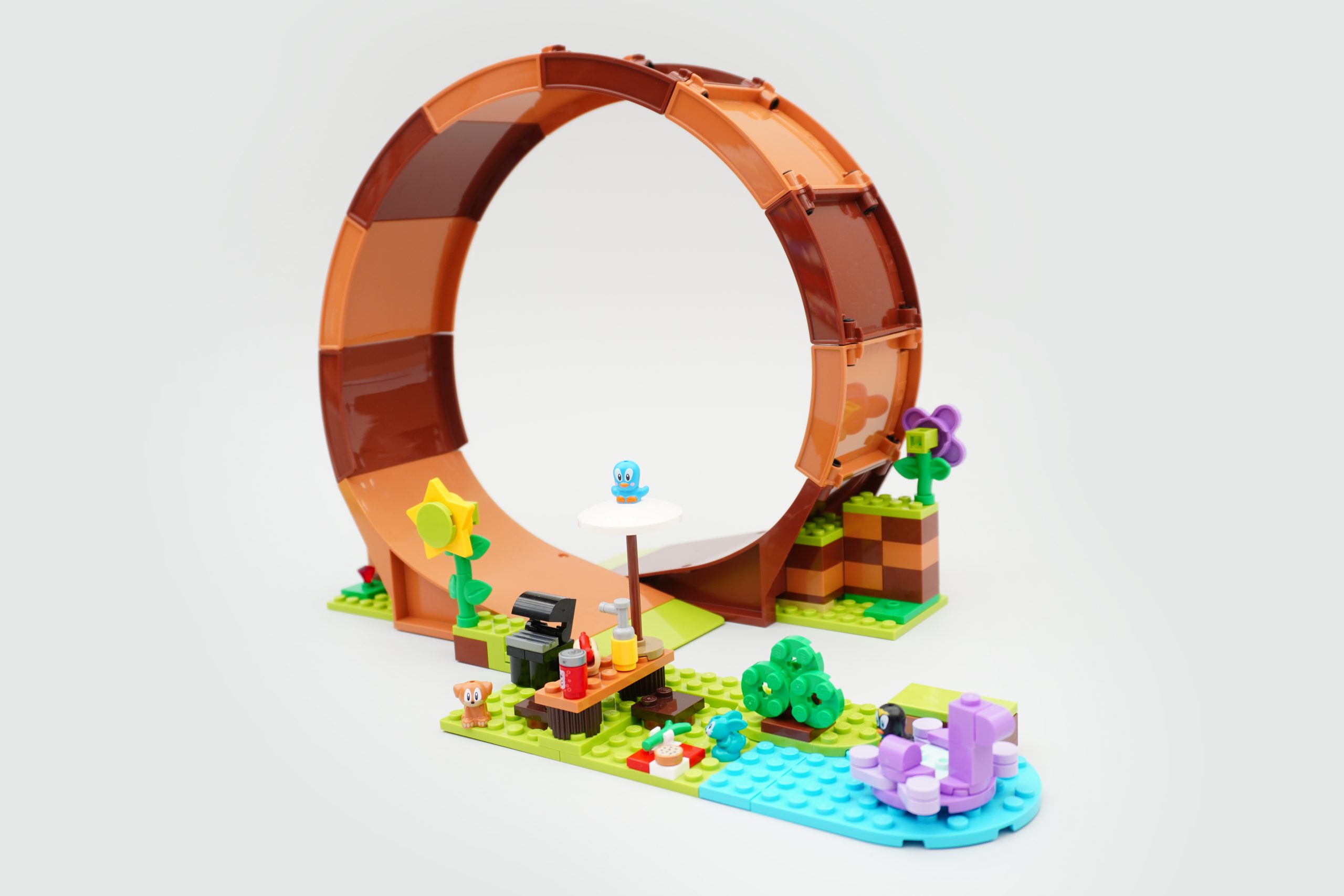 LEGO Sonic the Hedgehog™ Sonic's Green Hill Zone Loop Challenge