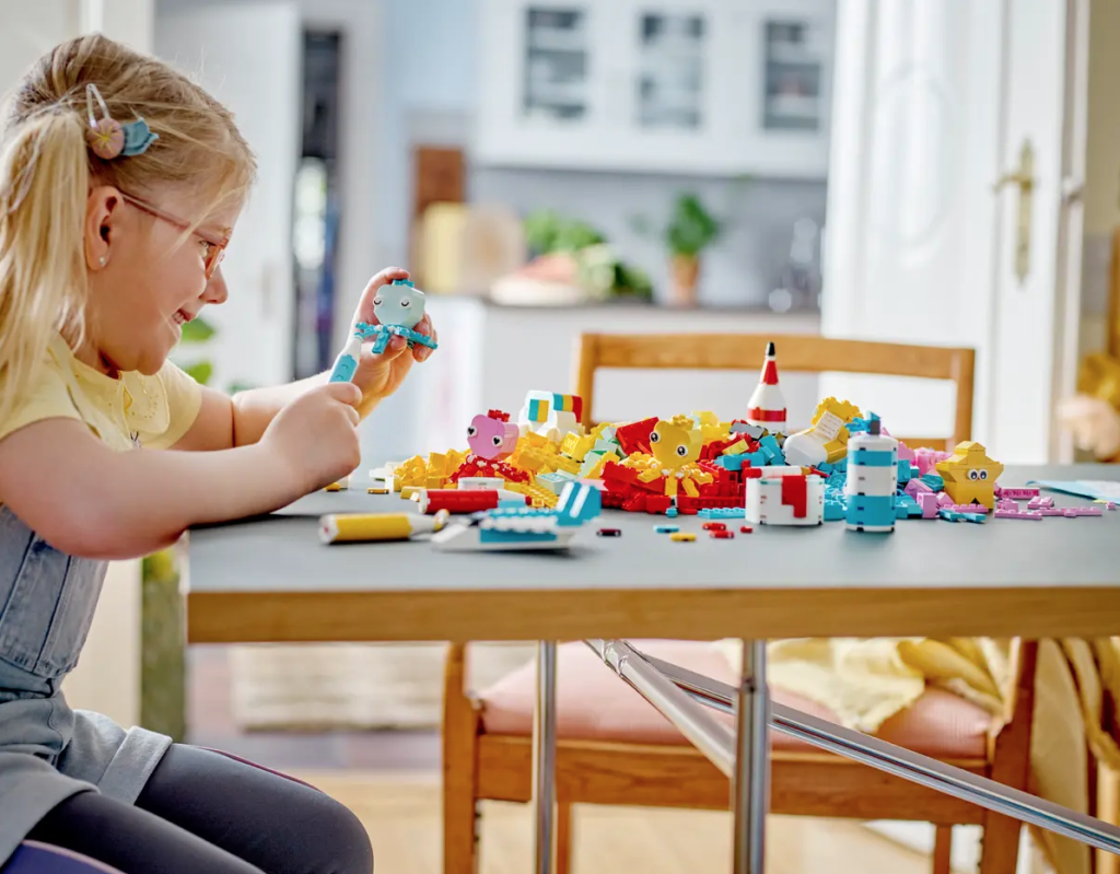 LEGO Classic 11032 Creative Color Fun 7 1024x799