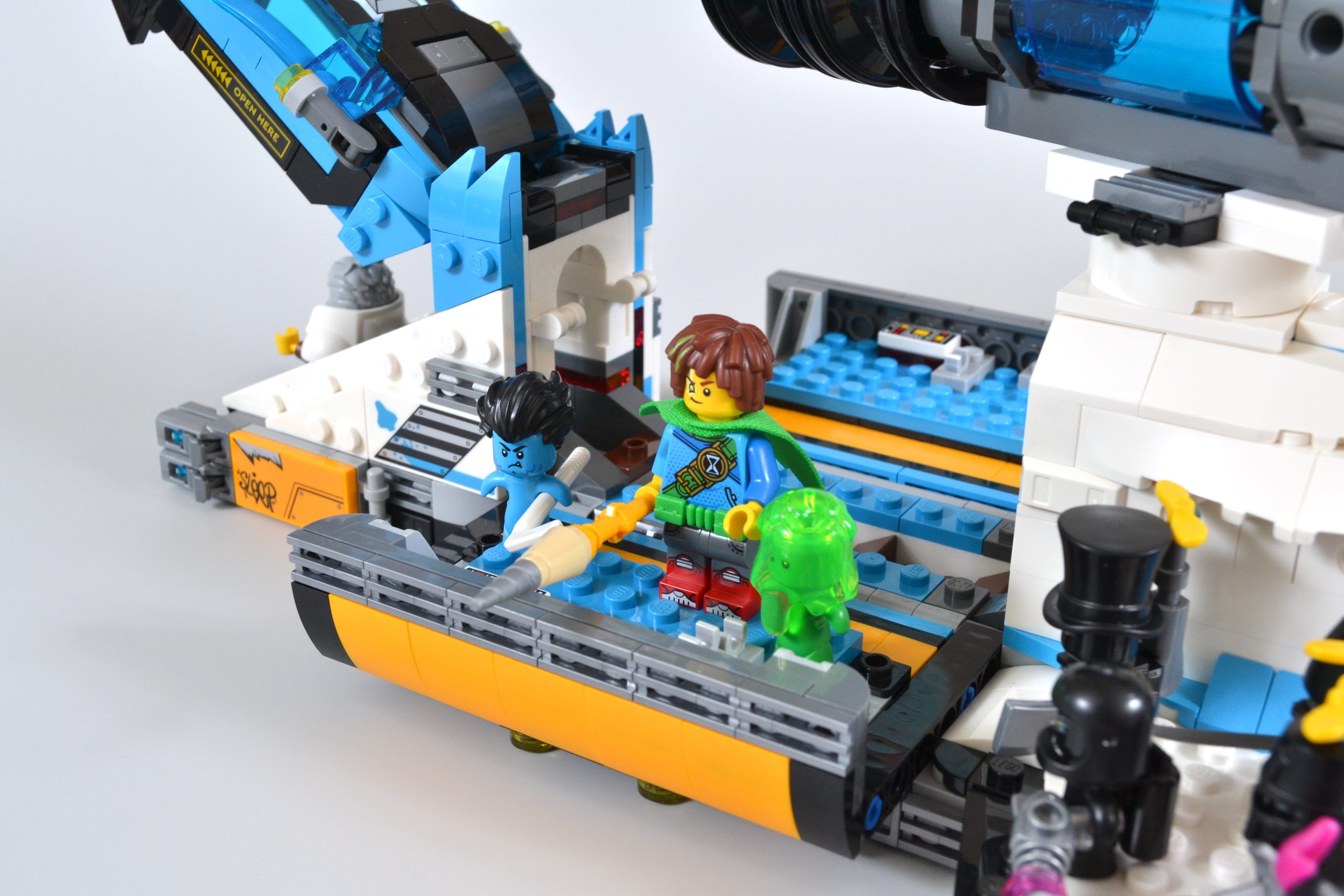 LEGO DREAMZzz 71460 Mr. Oz’s Spacebus review