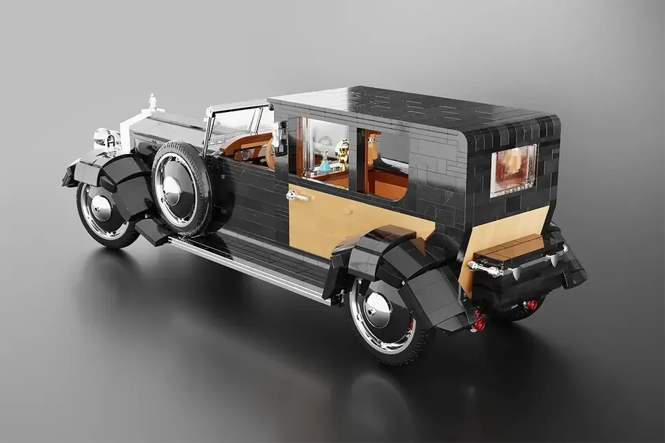 LEGO Ideas Rolls Royce cruises past 10,000 supporters