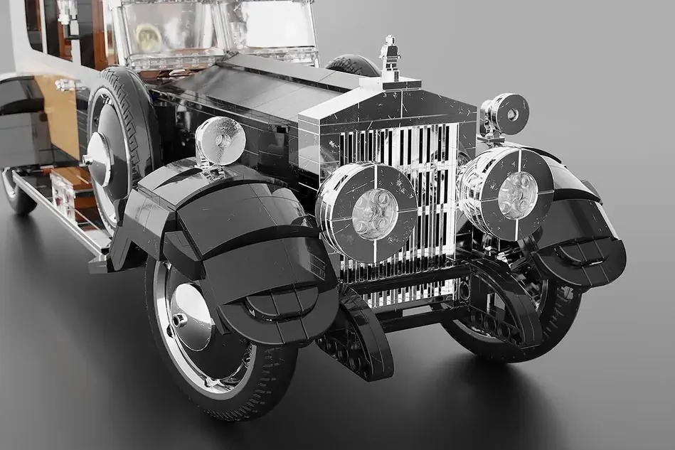 LEGO Ideas Rolls Royce cruises past 10,000 supporters