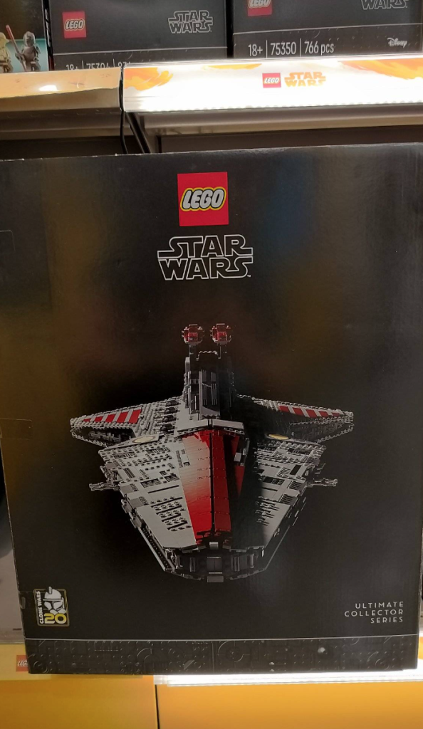 LEGO Star Wars 75367 Venator-klassen Republic Attack Cruiser 2 1 594x1024
