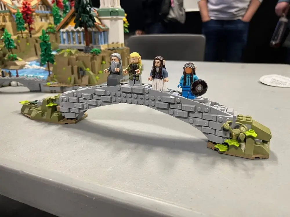 Le prototype à micro-échelle LEGO du Seigneur des Anneaux Rivendell révélé