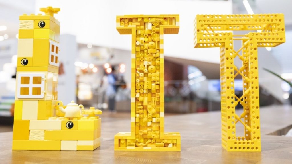 LEGO Inside Tour featured image 1024x576