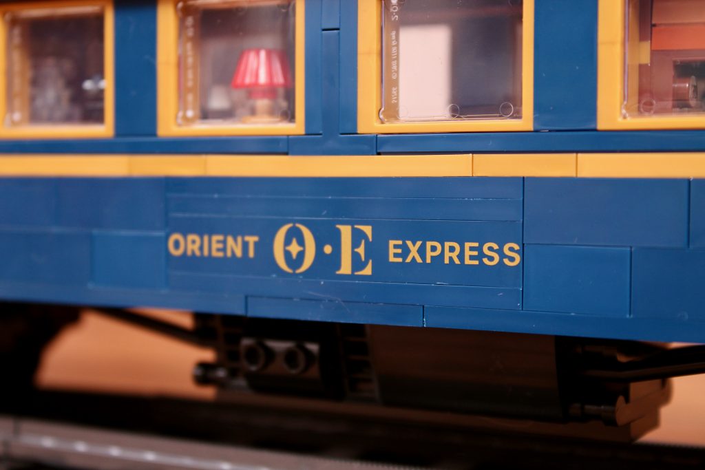 LEGO Ideas 21344 The Orient Express Train review 11 1024x683