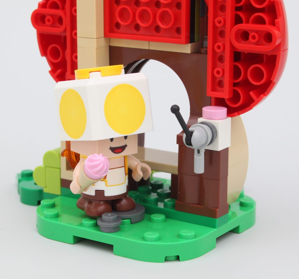 LEGO Super Mario 71429 Nabbit at Toads Shop review 16 1024x956