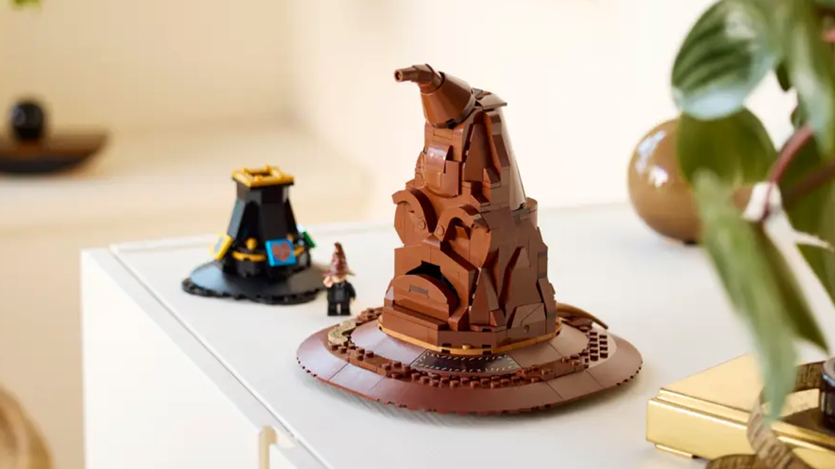 LEGO Harry Potter 76429 Talking Sorting Hat featured image