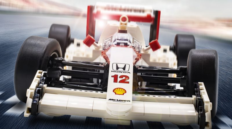 Revisión de LEGO Icons 10330 McLaren MP4/4 y Ayrton Senna