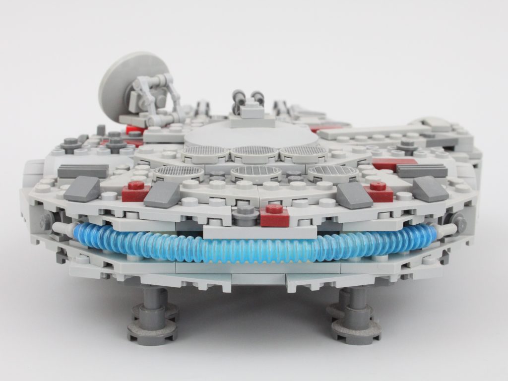 7778 Midi scale Millennium Falcon comparison 10 1024x768