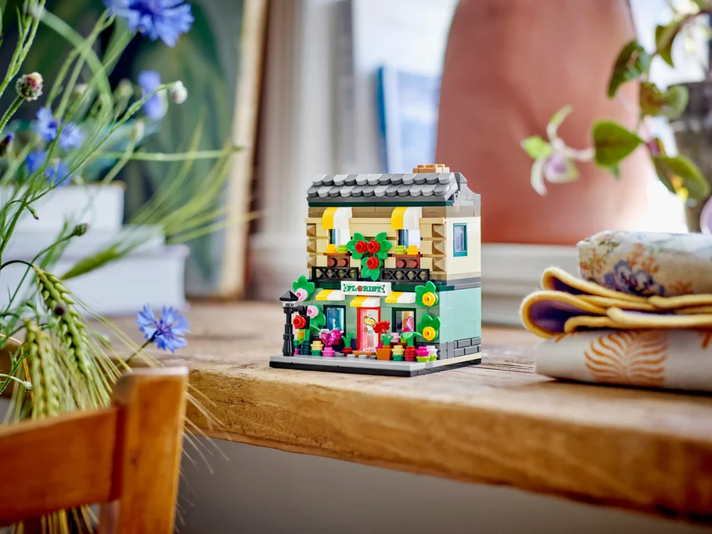 lego-40680-flower-store-gift-with-purchase-revealed