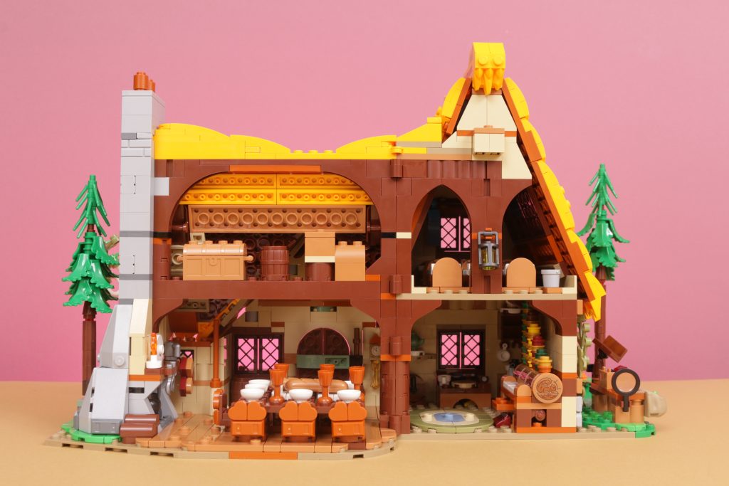 LEGO Disney 43242 Snow White and the Seven Dwarfs Cottage review 13 1024x683