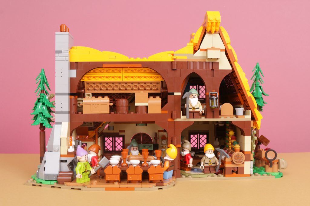 LEGO Disney 43242 Snow White and the Seven Dwarfs Cottage review 16 1024x683