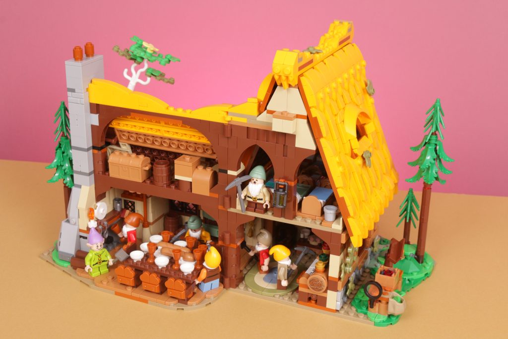 LEGO Disney 43242 Snow White and the Seven Dwarfs Cottage review 17 1024x683