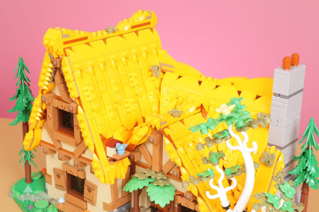 LEGO Disney 43242 Snow White and the Seven Dwarfs Cottage review 34 1024x683