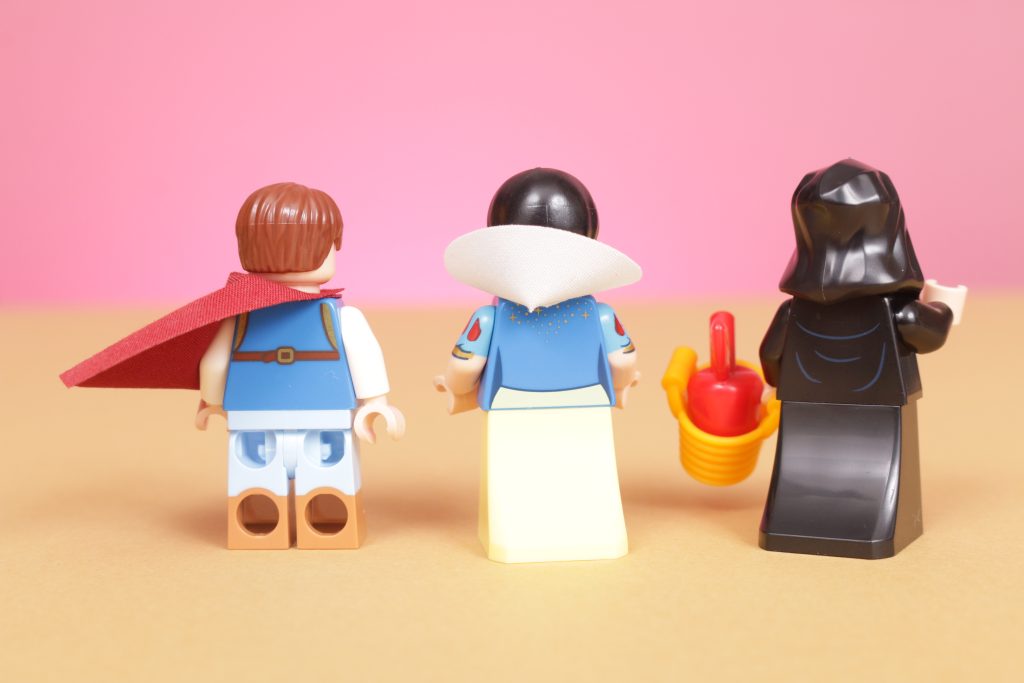 LEGO Disney 43242 Snow White and the Seven Dwarfs Cottage review 38 1024x683