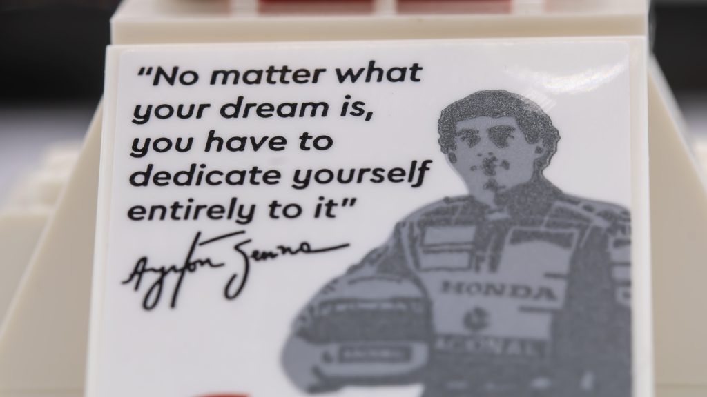 LEGO Icons 10330 McLaren MP4 Ayrton Senna 32 1024x576