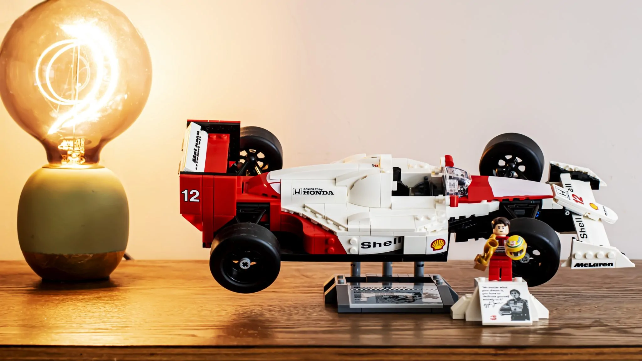 LEGO Formula 1 10330 McLaren MP4/4 & Ayrton Senna buyer's guide