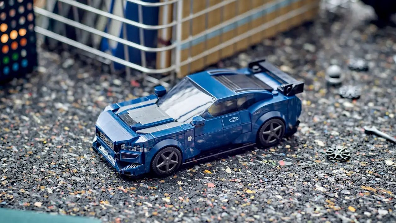 LEGO Speed Champions 76920 Ford Mustang Dark Horse Sports Car Lifestyle 2 edited