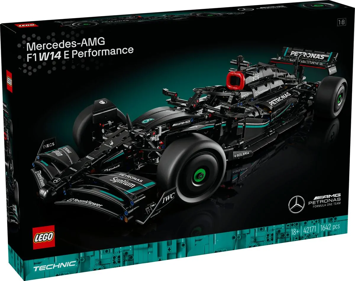 Two LEGO Technic sets of the same F1 car are coming in March