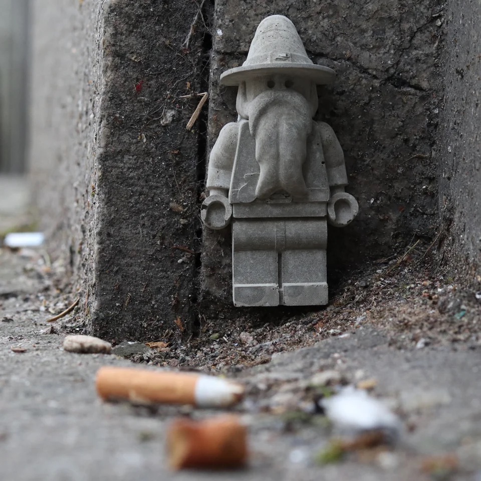 TheSketchyMaker LEGO concrete minifigures 2