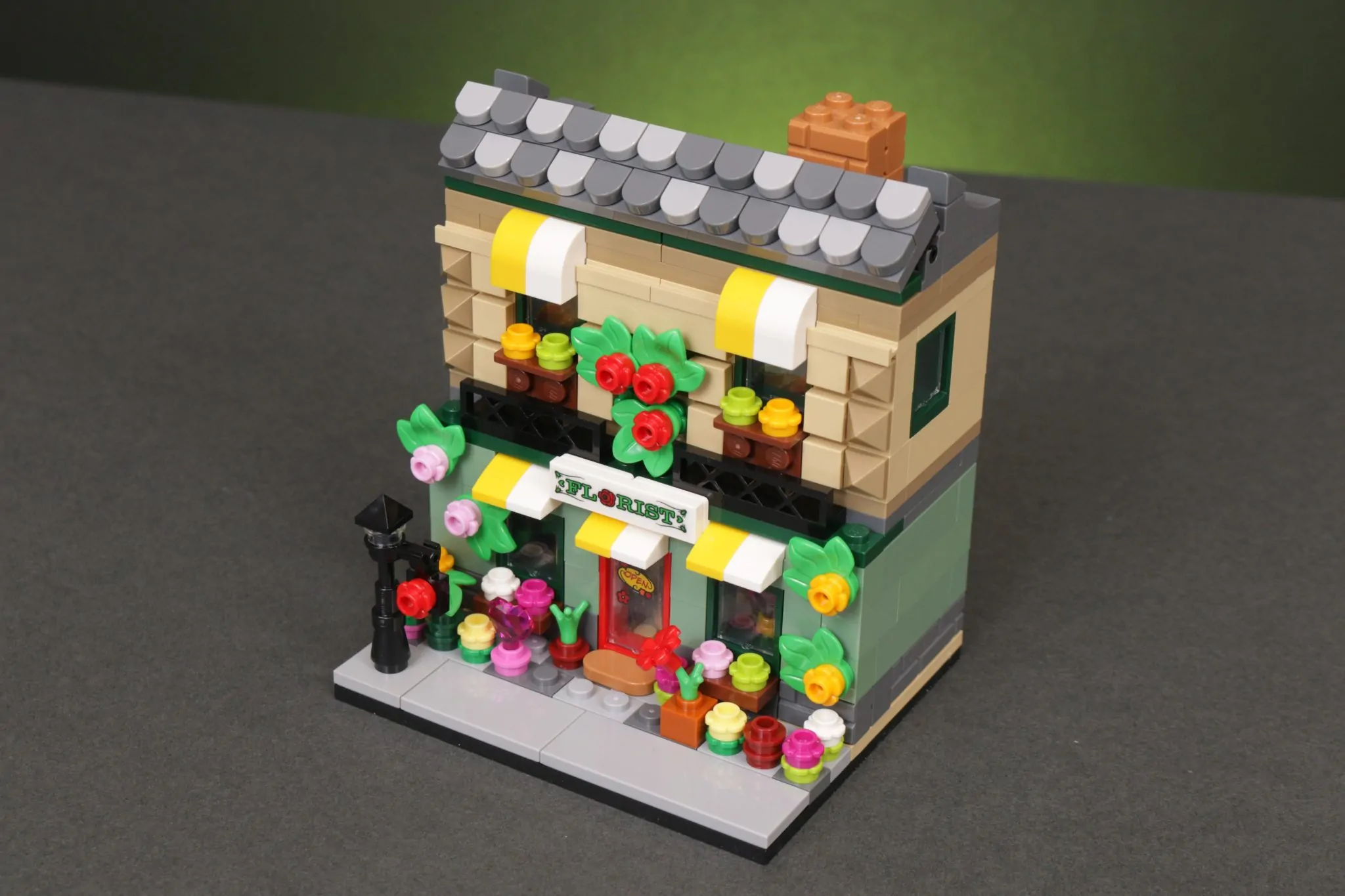 lego-40680-flower-shop-gift-with-purchase-review