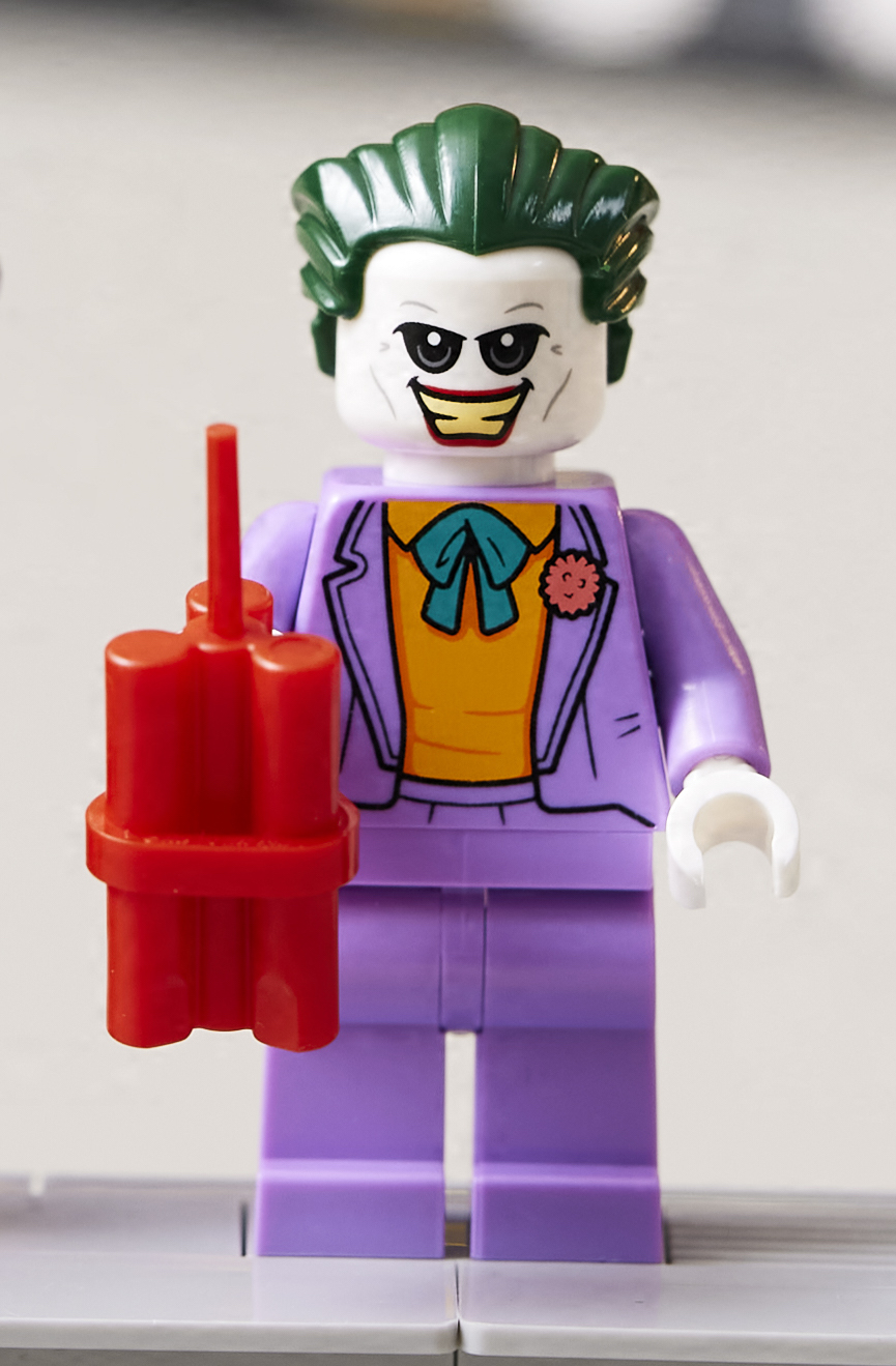 How exclusive will LEGO DC 76271 Batman Gotham City’s minifigures be in