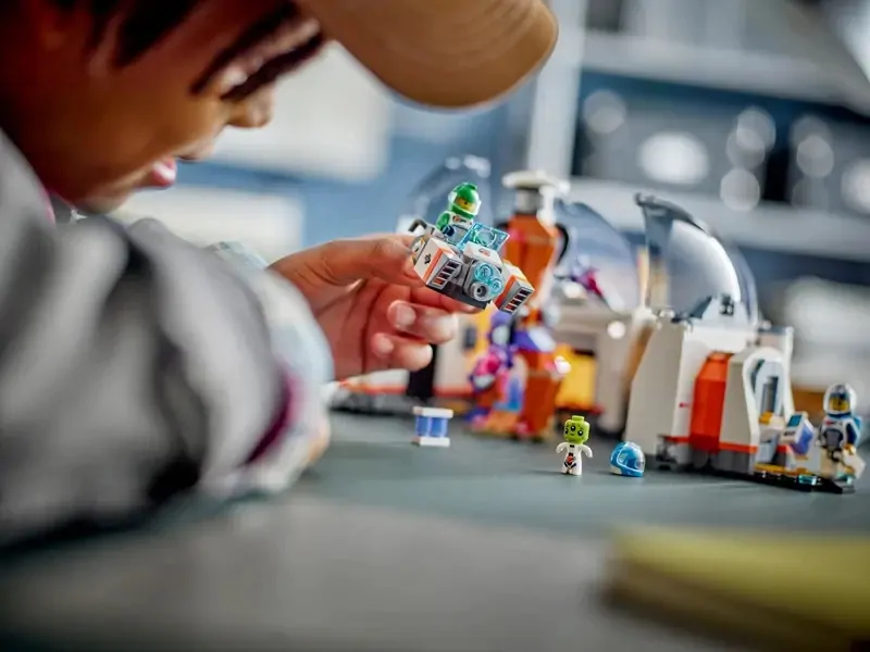 Pre-orders available now for LEGO City space set