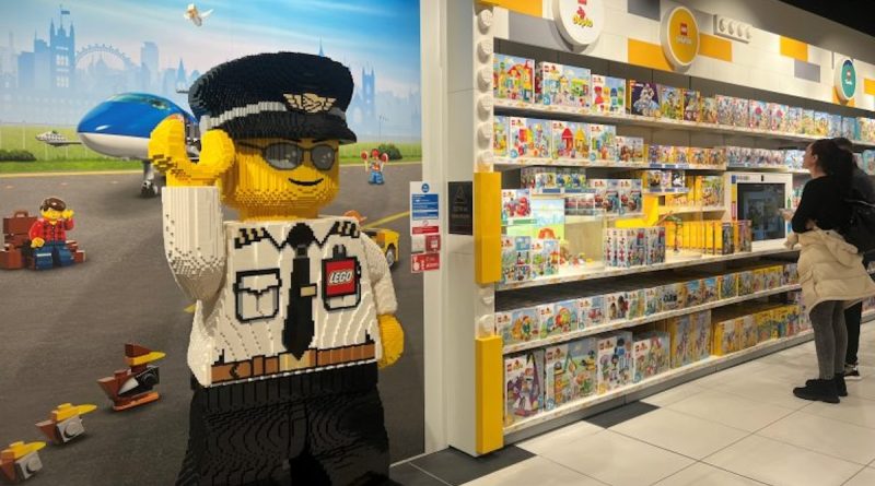 LEGO Store London Luton Airport