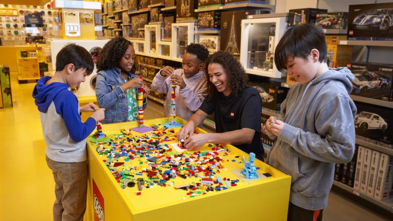 Here's the reason why LEGO changed from VIP to Insiders