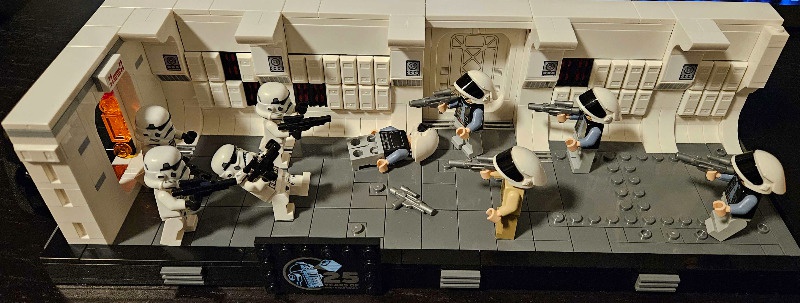 This image has an empty alt attribute; its file name is REBRICKABLE-LEGO-Star-Wars-75387-Boarding-the-Tantive-IV-diorama-extended-2.jpeg