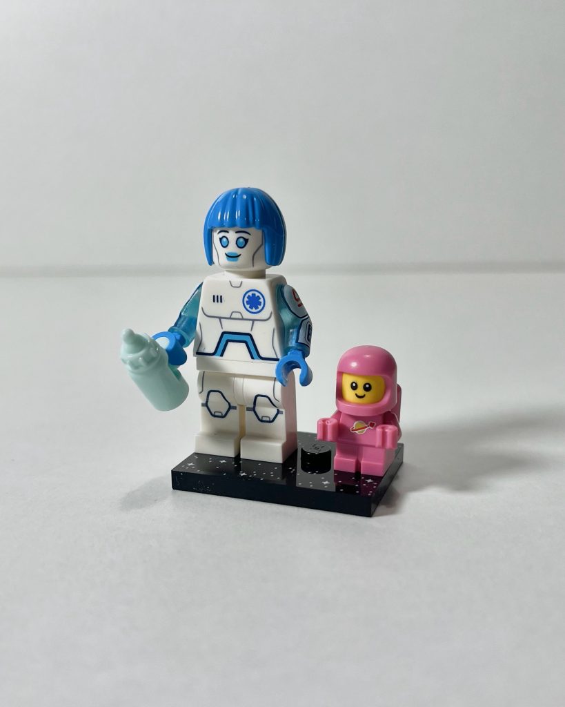 lego 71046 series 26 realademin x robot nurse 1 819x1024