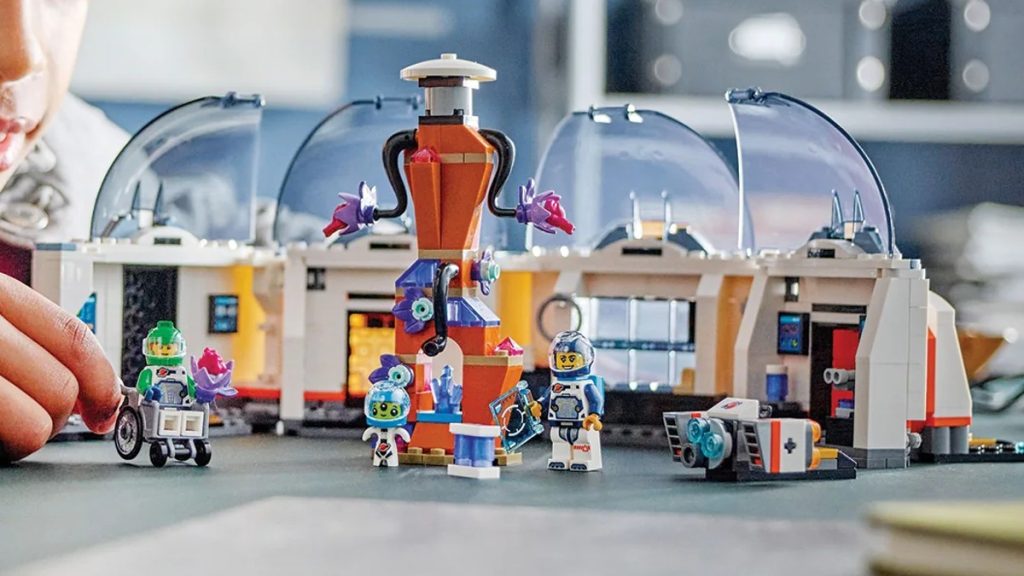 lego city 60439 space science laboratory lifestyle featured 2 1024x576