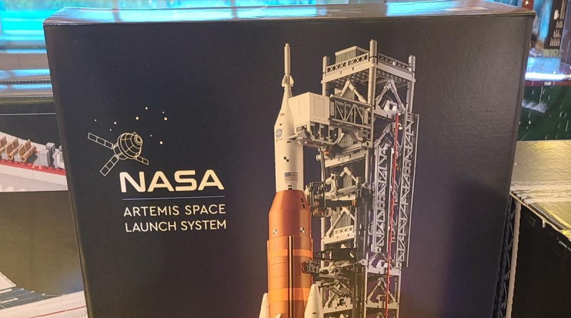LEGO Icons 10341 NASA Artemis Space Launch System revealed