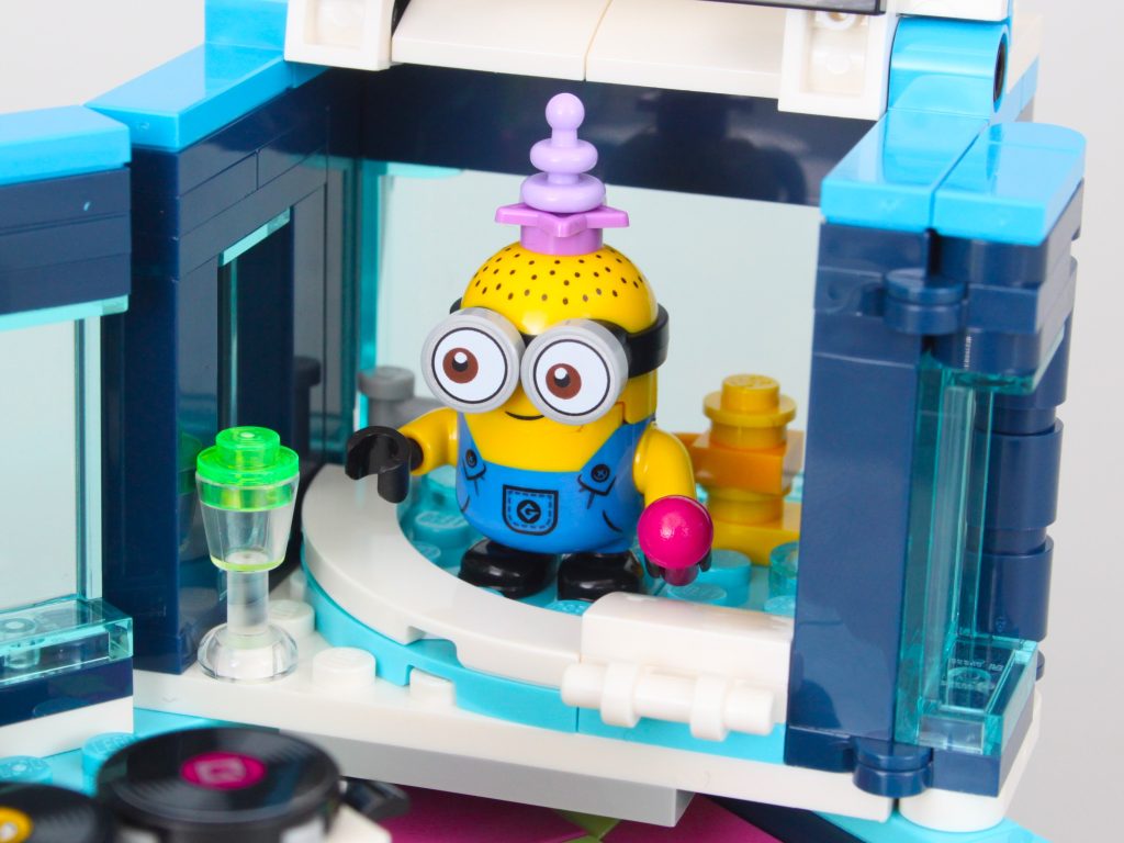 LEGO Despicable Me 4 75581 Minions' Music Party Bus review