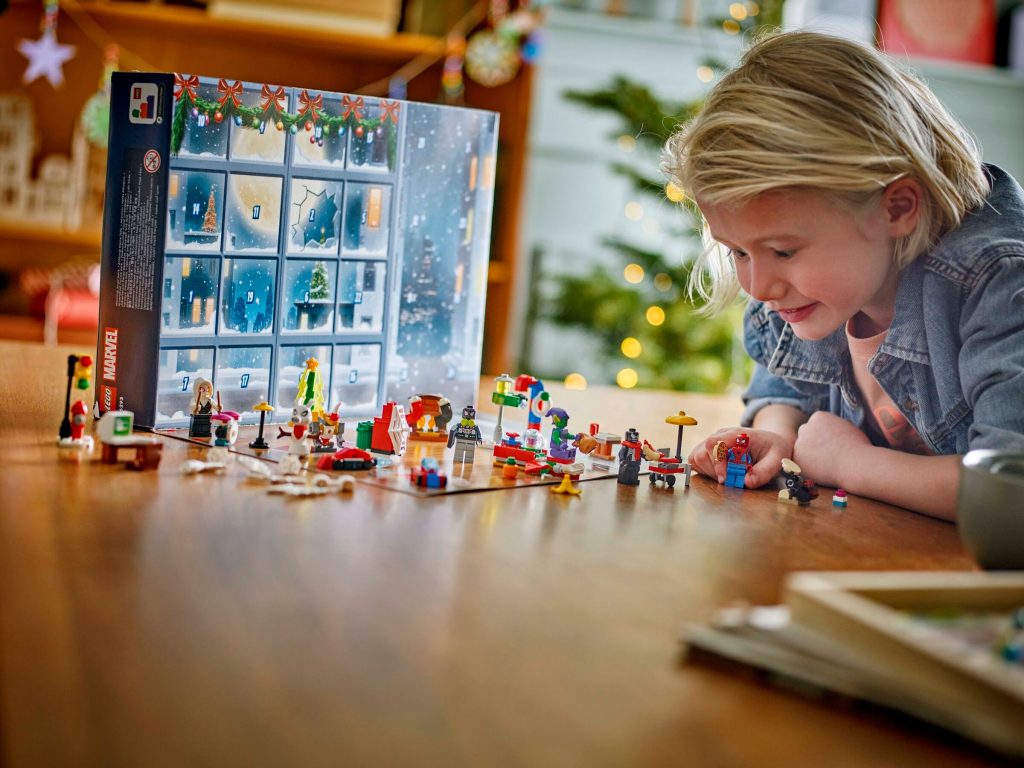 LEGO 76293 SpiderMan 2024 Advent Calendar contents revealed