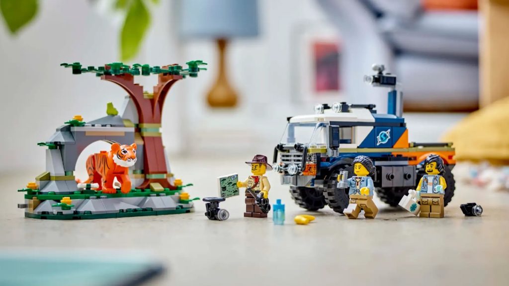 LEGO City 60426 Jungle Explorer Truck featured 1024x576