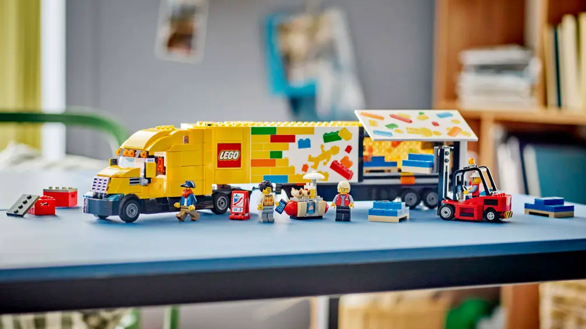 LEGO City 60440 LEGO Delivery Truck available for pre-order