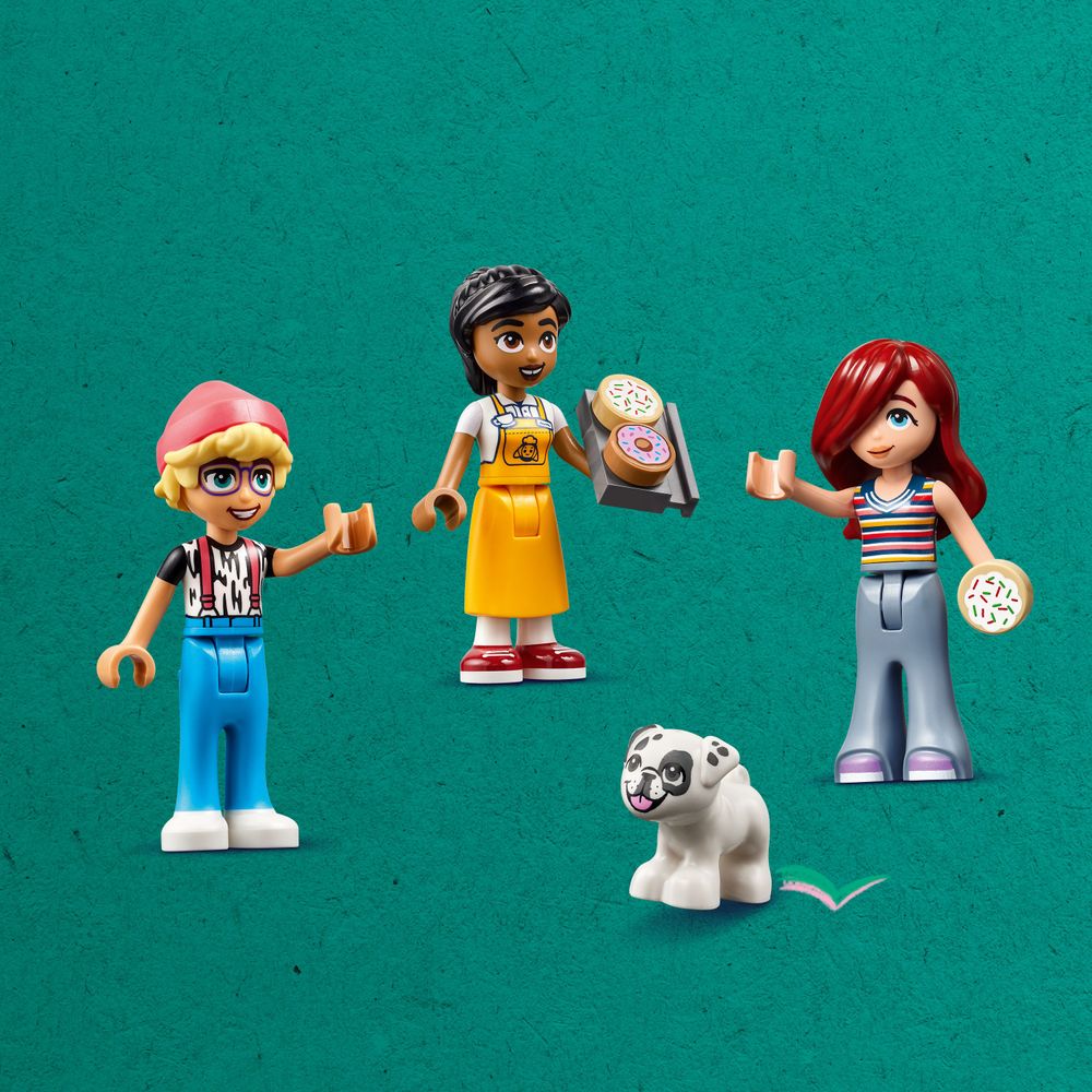 LEGO Friends 42618 Heartlake City Cafe 4