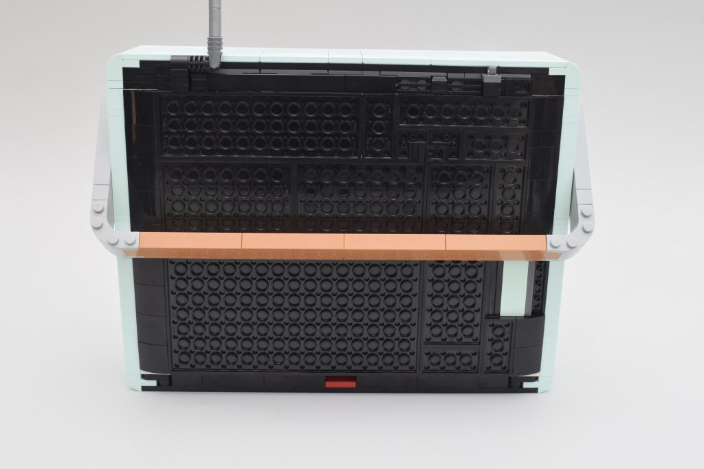 LEGO Icons 10334 Retro Radio 14 1024x683