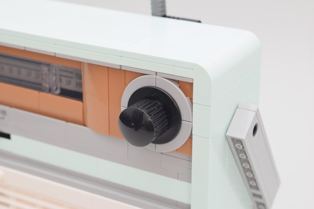 LEGO Icons 10334 Retro Radio 21 1024x683
