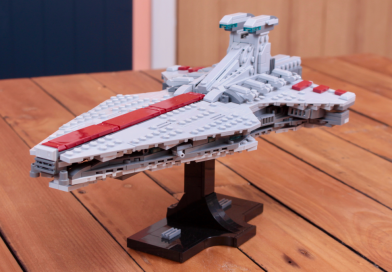 How to build a midi-scale LEGO Star Wars Venator using just one set (and 13 extra pieces)