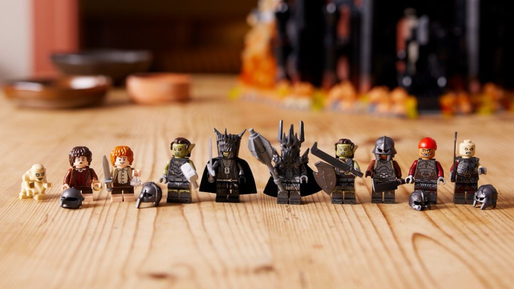 lego icons 10333 the lord of the rings barad dur lifestyle minifigures featured