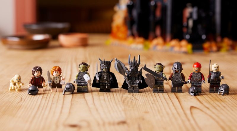 LEGO Icons 10333 The Lord of the Rings: Barad-dûr has some important minifigures