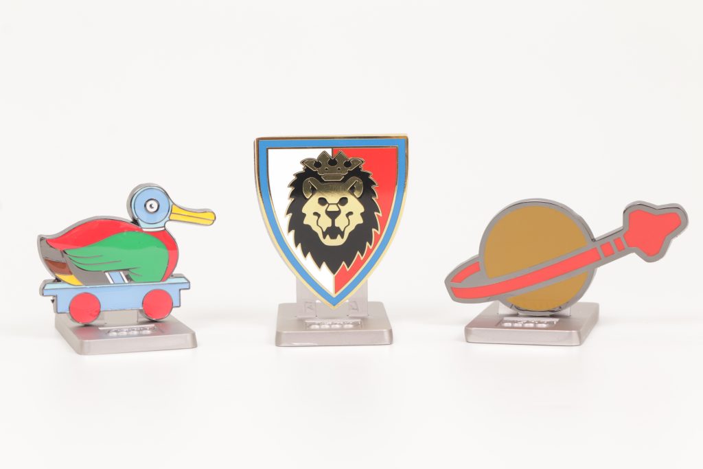 Duck Space and Knight themed magnets &ndash; reviewing some LEGO Insiders rewards 19 1024x683