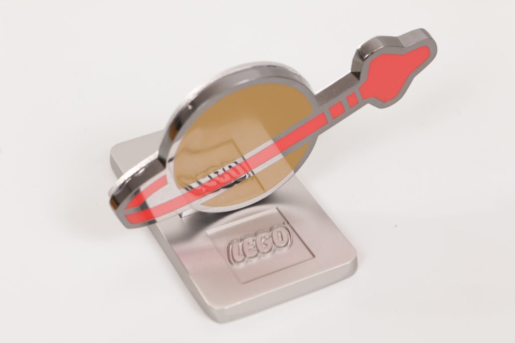 Duck Space and Knight themed magnets &ndash; reviewing some LEGO Insiders rewards 8 1024x683