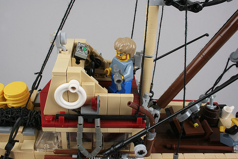 Il designer LEGO ha creato il suo modello Jaws Orca anni fa