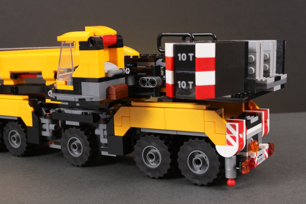 LEGO City 60409 Yellow Mobile Construction Crane review 26 1024x683